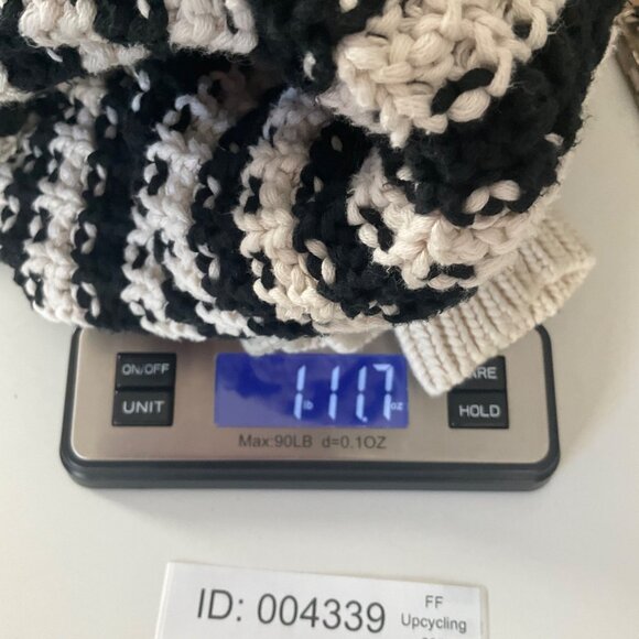 Free People Medium Chunky Sweater Black Cream Striped Oversized Relaxed - Picture 8 of 8